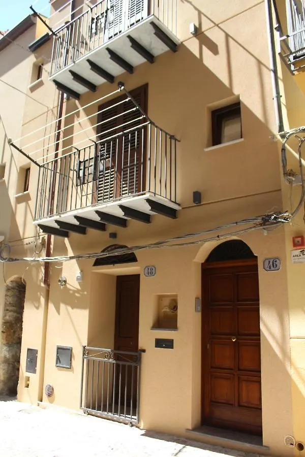 Maresole Cefalù 0*,  Italia